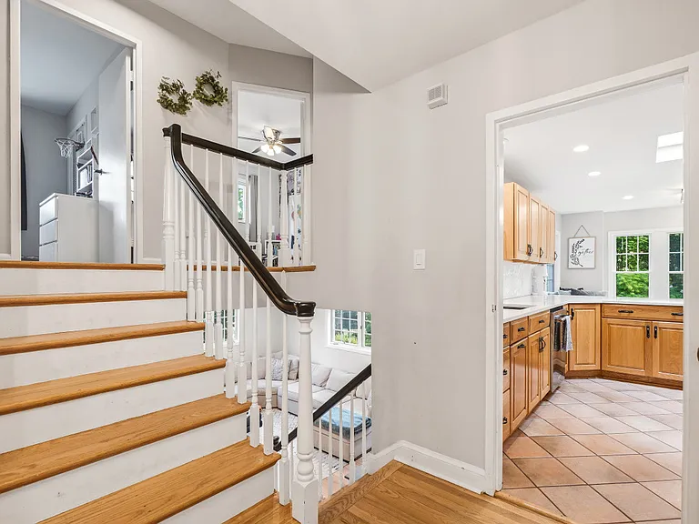 4506 Gretna St — Photo 11