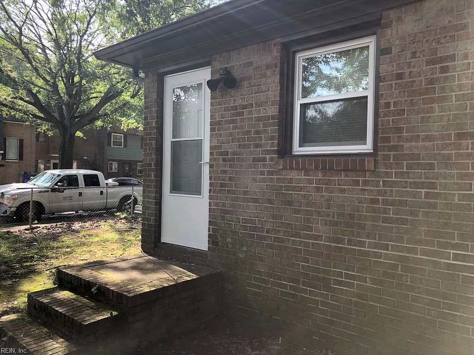 1st image of 1260 Picadilly St #A