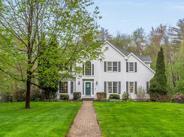 14 Hunters Road, Bedford, NH 03110