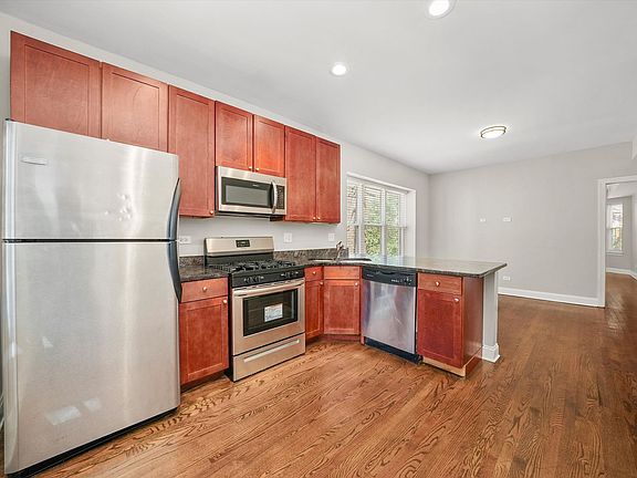 2nd image of 7340 N Hoyne Ave #7362-2