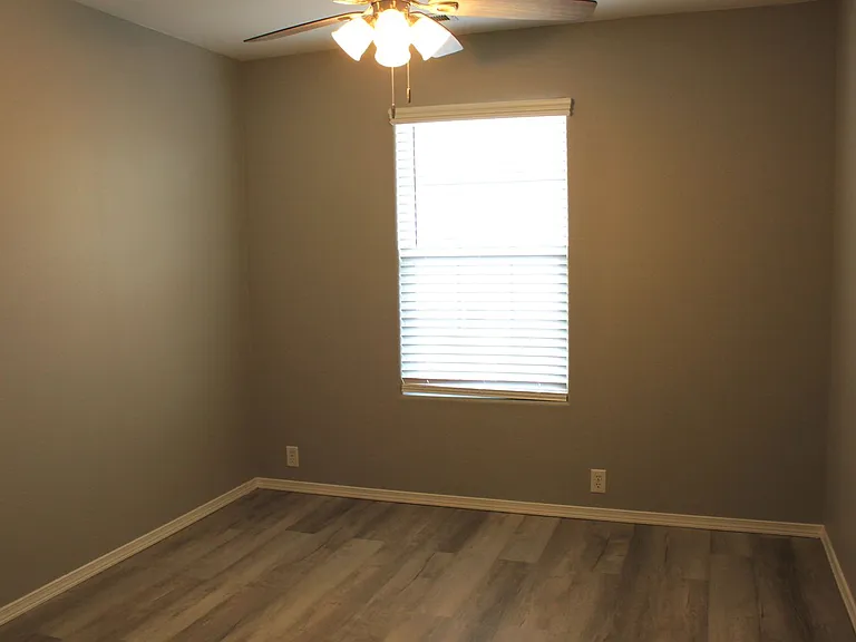 7479 Countryside Grv — Photo 17