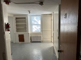 55 Carver St #B1, Pawtucket, RI 02860