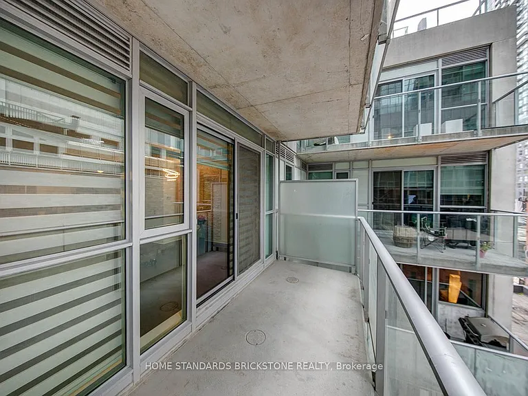 375 King St W #506 — Photo 30