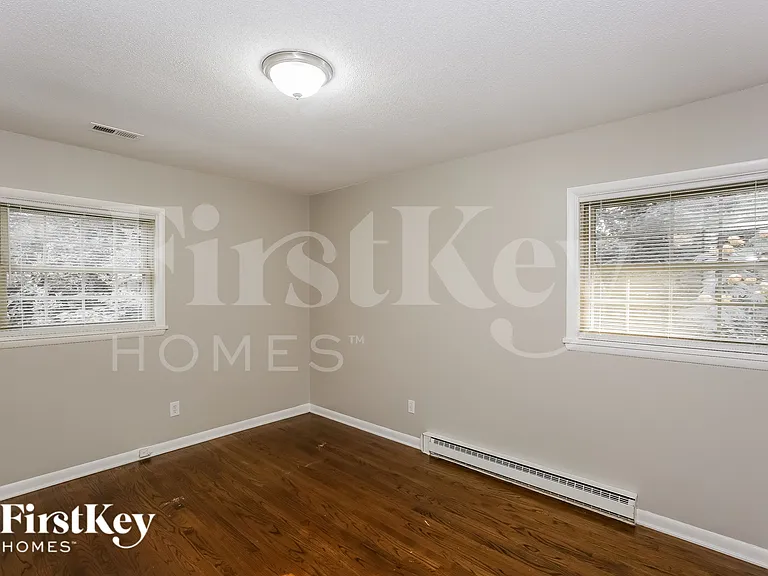 9208 Thayer Rd — Photo 11
