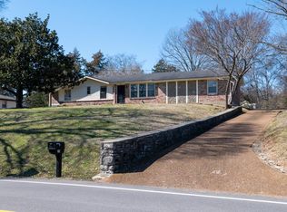 396 Sanders Ferry Rd, Hendersonville, TN 37075