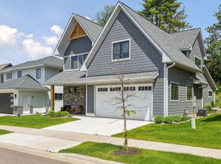 672 Inspiration Pl, Bayport, MN 55003