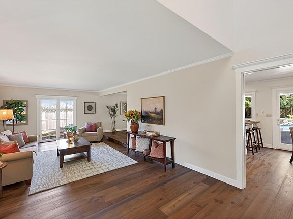 4th image of 3932 Montrose Street