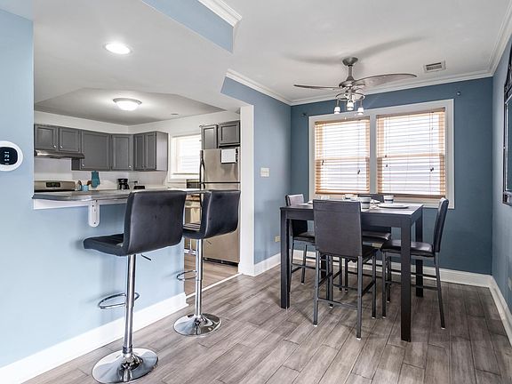 3rd image of 3810 East Ave #2