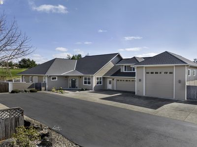 2116 Willow Loop E, Florence, OR, 97439