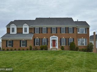 3666 Stonewall Manor Dr, Triangle, VA 22172