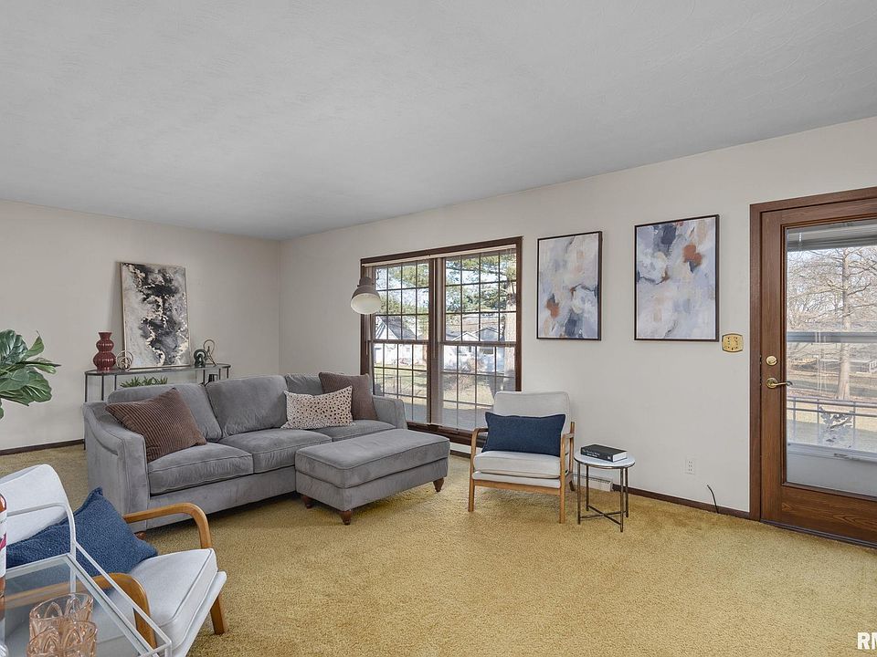 2609 Forest Rd, Davenport, IA 52803 Zillow