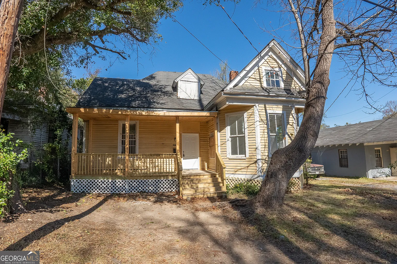 2711 Roy St photo 1