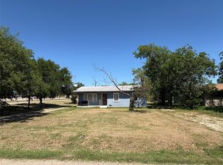 215 S Fairpark St, Riesel, TX 76682