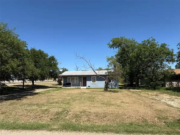 215 S Fairpark St, Riesel, TX 76682