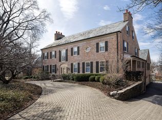 780 Bluff St, Glencoe, IL