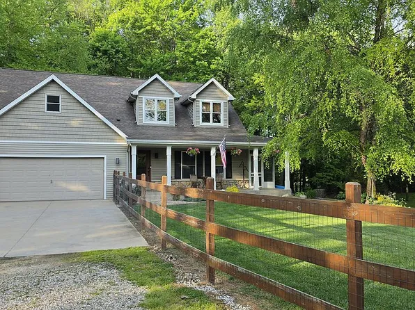 63483 Robbins Lake Rd, Jones, MI 49061