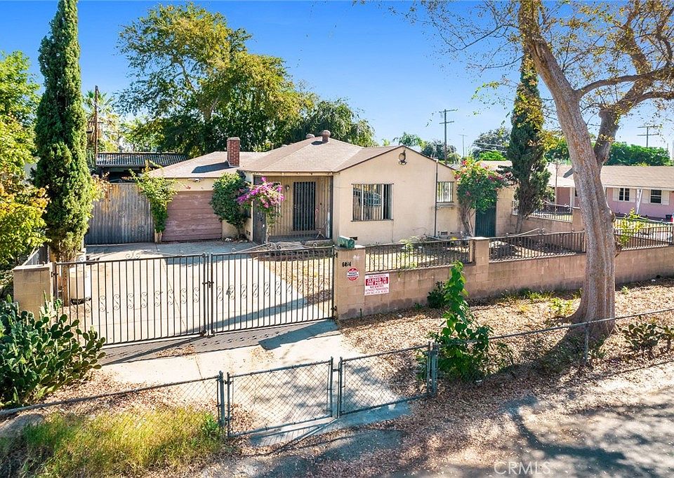 1st image of 6424 Bakman Ave