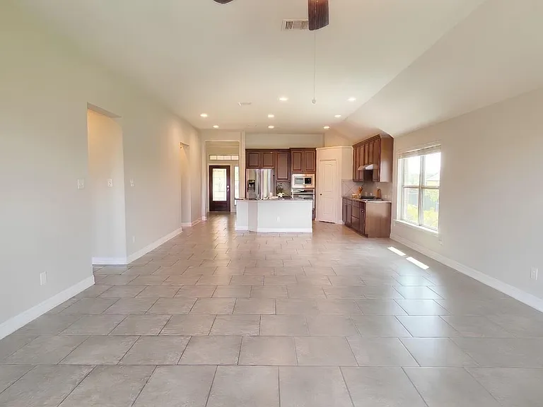 8206 Oxbow Manor Ln — Photo 19