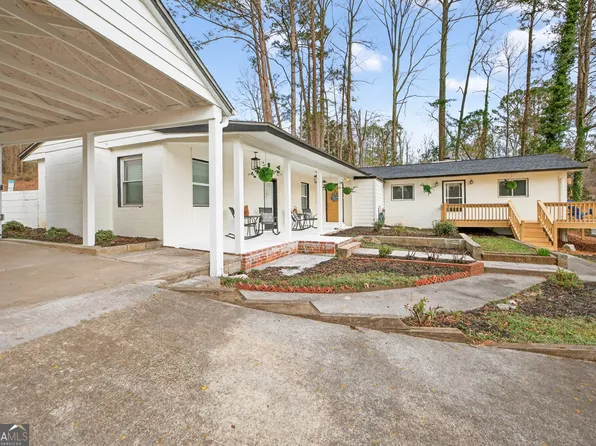 2439 Lakeshore Dr NE, Conyers, GA 30012