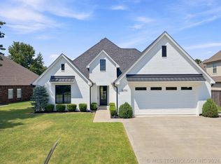 30733 E 65th St S, Broken Arrow, OK 74014
