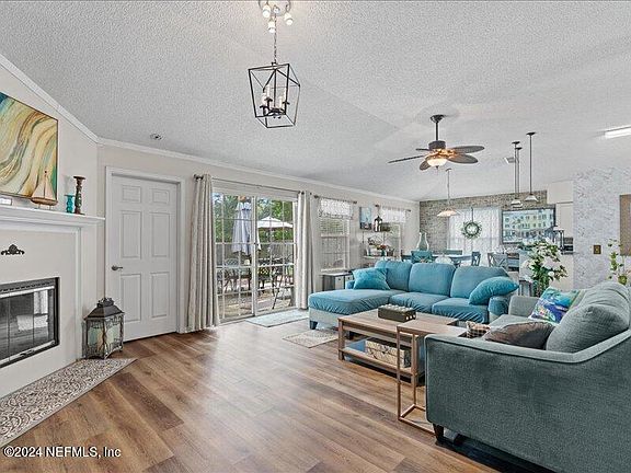 2nd image of 8209 LAKEMONT Drive