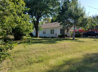 212 W Market St, Mabank, TX 75147