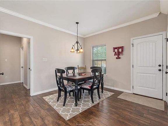 3rd image of 410 Live Oak St #B