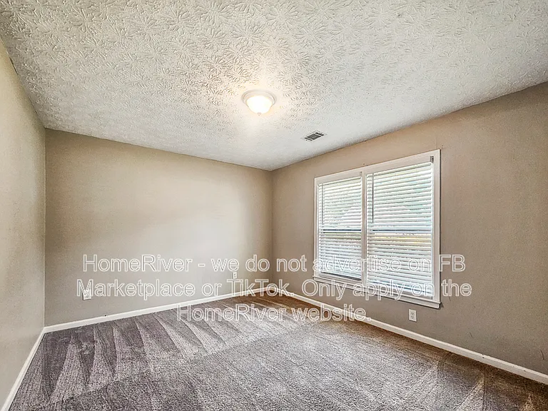 768 Wilkes Dr — Photo 17