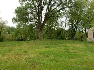 605 Hillcrest Dr, Knob Noster, MO 65336
