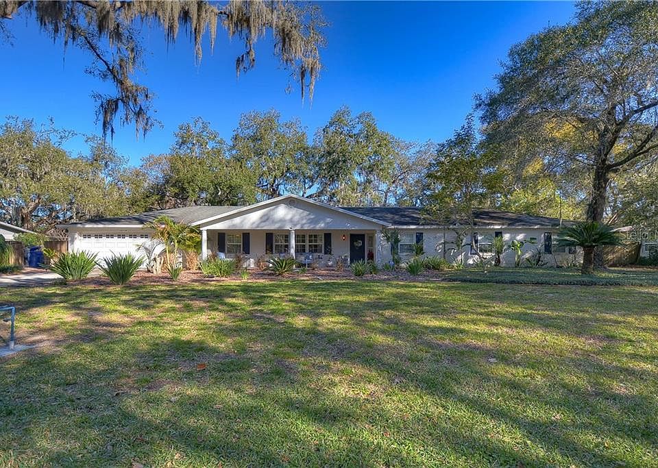 1st image of 12119 Riverhills Dr