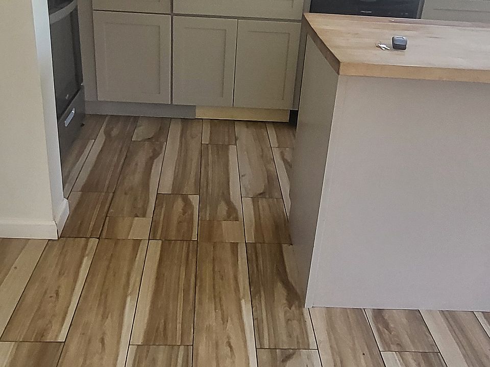 Kitchen Side View -Sink