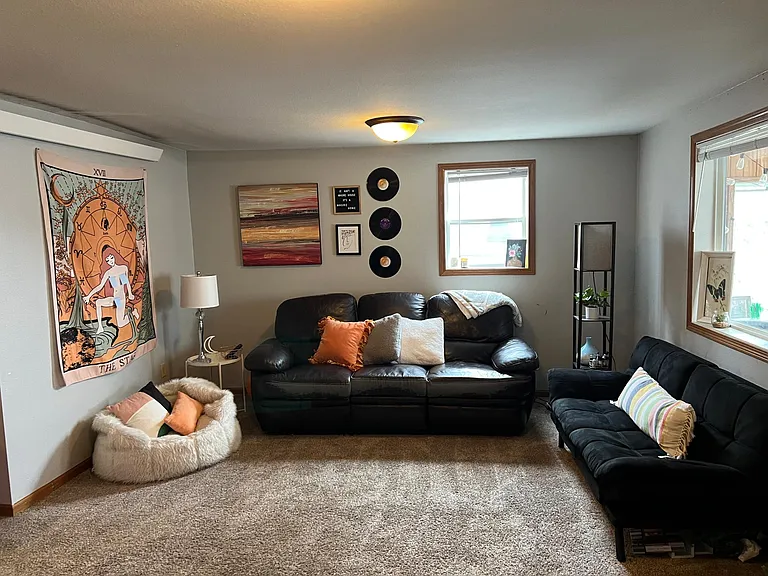 663 Huff St — Photo 12