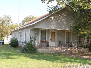 110 S Main St, Jennings, OK 74038