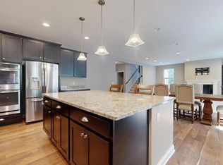 5585 Orchard Cv, Mound, MN 55364