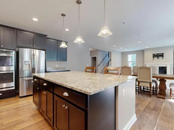 5585 Orchard Cv, Mound, MN 55364