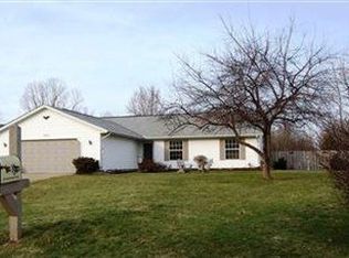 1257 Stonewood Ct, Painesville, OH 44077