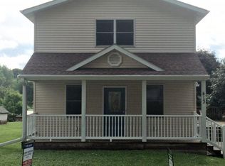 413 N 1st Ave, Coon Rapids, IA 50058