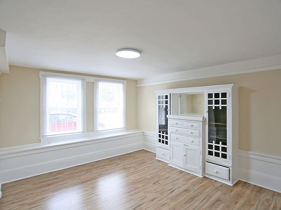 2nd image of 780 Guerrero St #1
