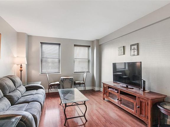 2nd image of 1205 Saint Charles Ave APT 217