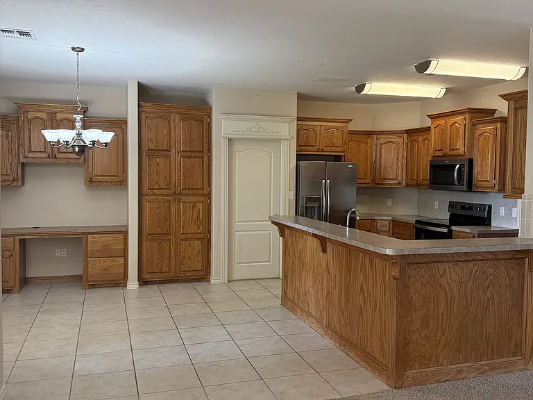 3601 NE Madison Ave — Photo 3