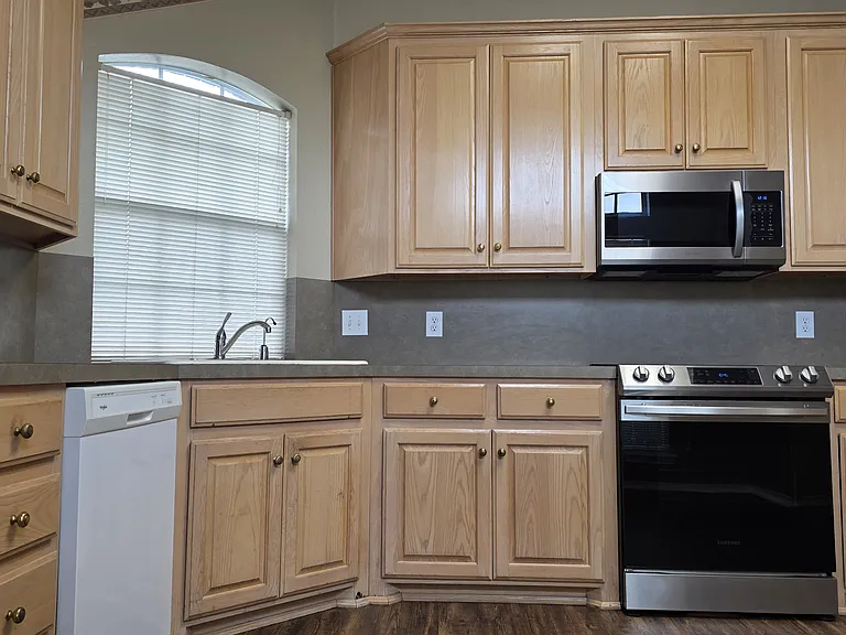 KITCHEN - NEW RANGE AND MICROWAVE
