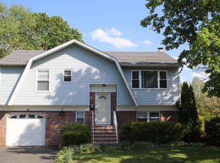 22 Lenoir Ave, Freehold, NJ 07728