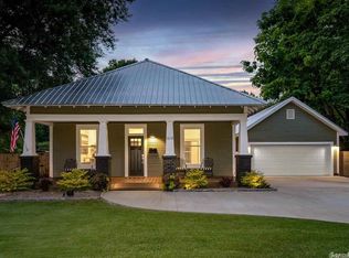 1614 College Ave, Conway, AR 72034