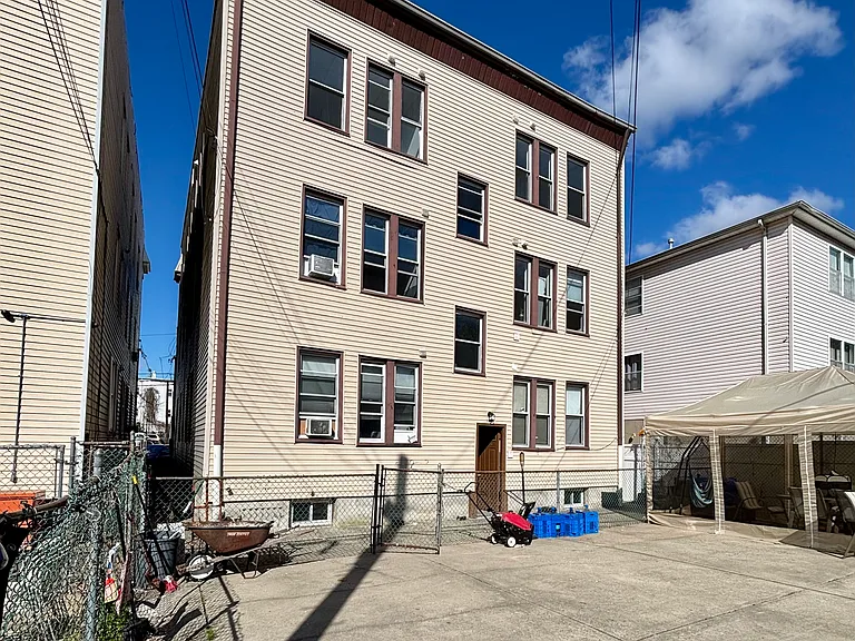 7 Franklin Ave #5 — Photo 10