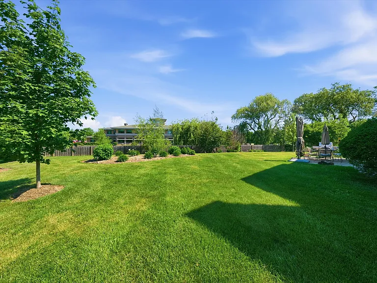 1090 Aster Ct — Photo 40