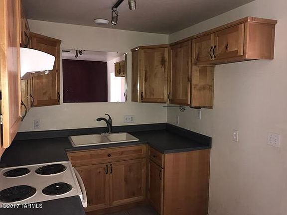 3rd image of 5655 E 35th St