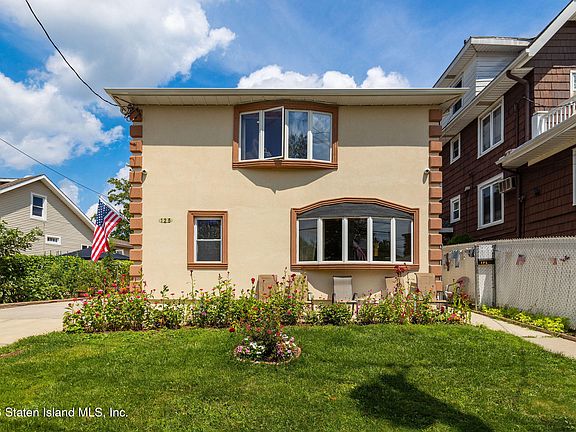 4th image of 125 Ridgecrest Ave