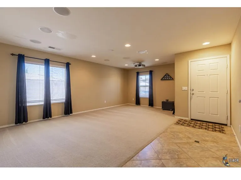 636 Costa Azul St — Photo 2
