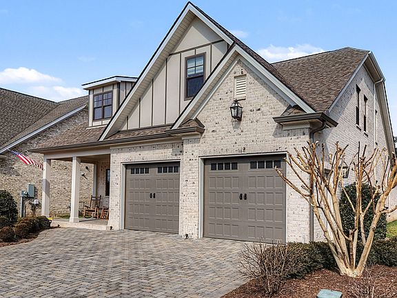5th image of 2111 White Poplar Ct