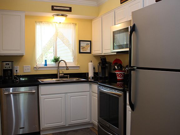 4th image of 2023 Long Bend Dr